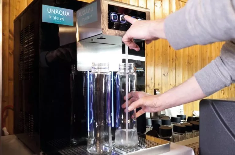 Unaqua-by-Atrium-maquina-1-768x509
